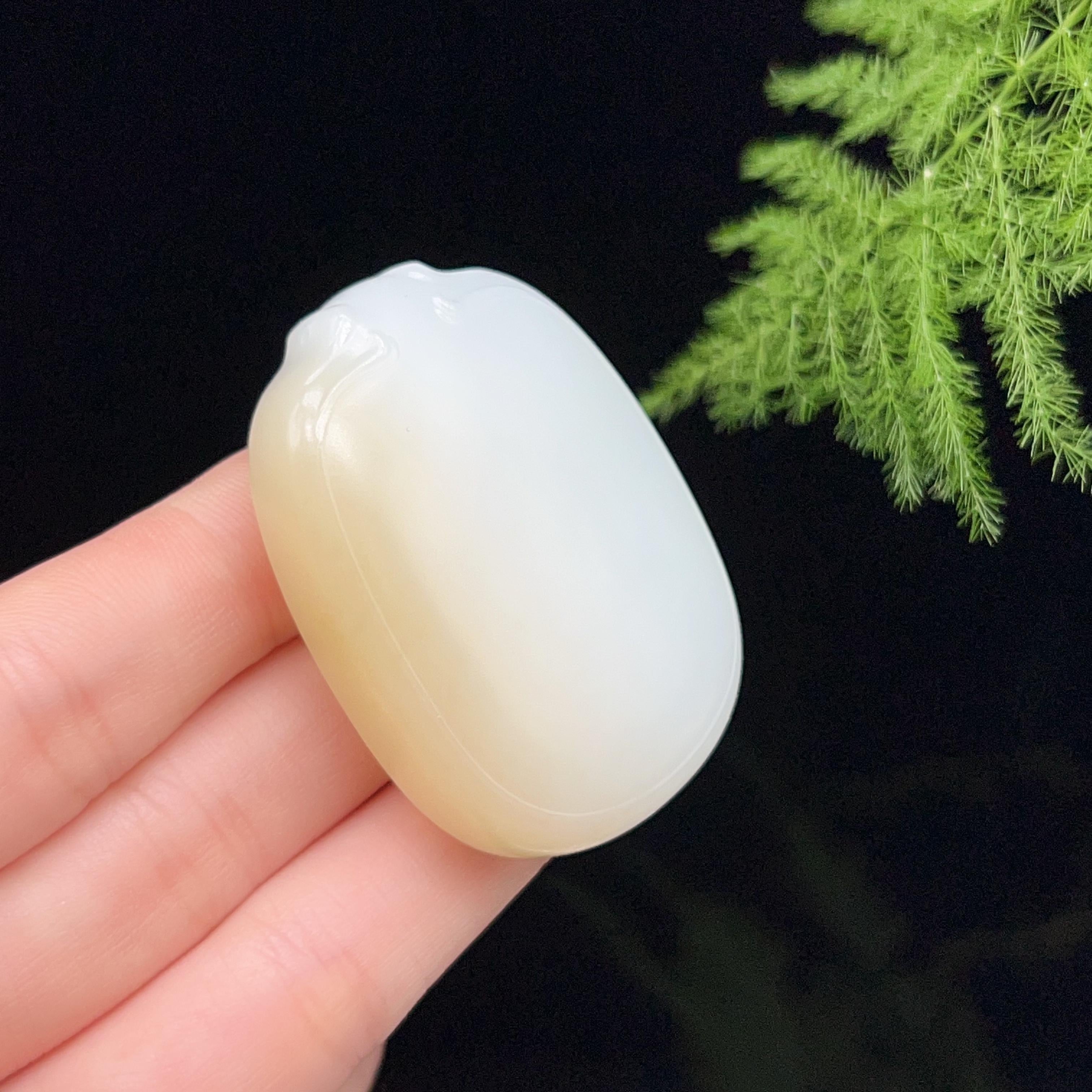 和田玉羊脂白玉糖白无事牌（48.2g）