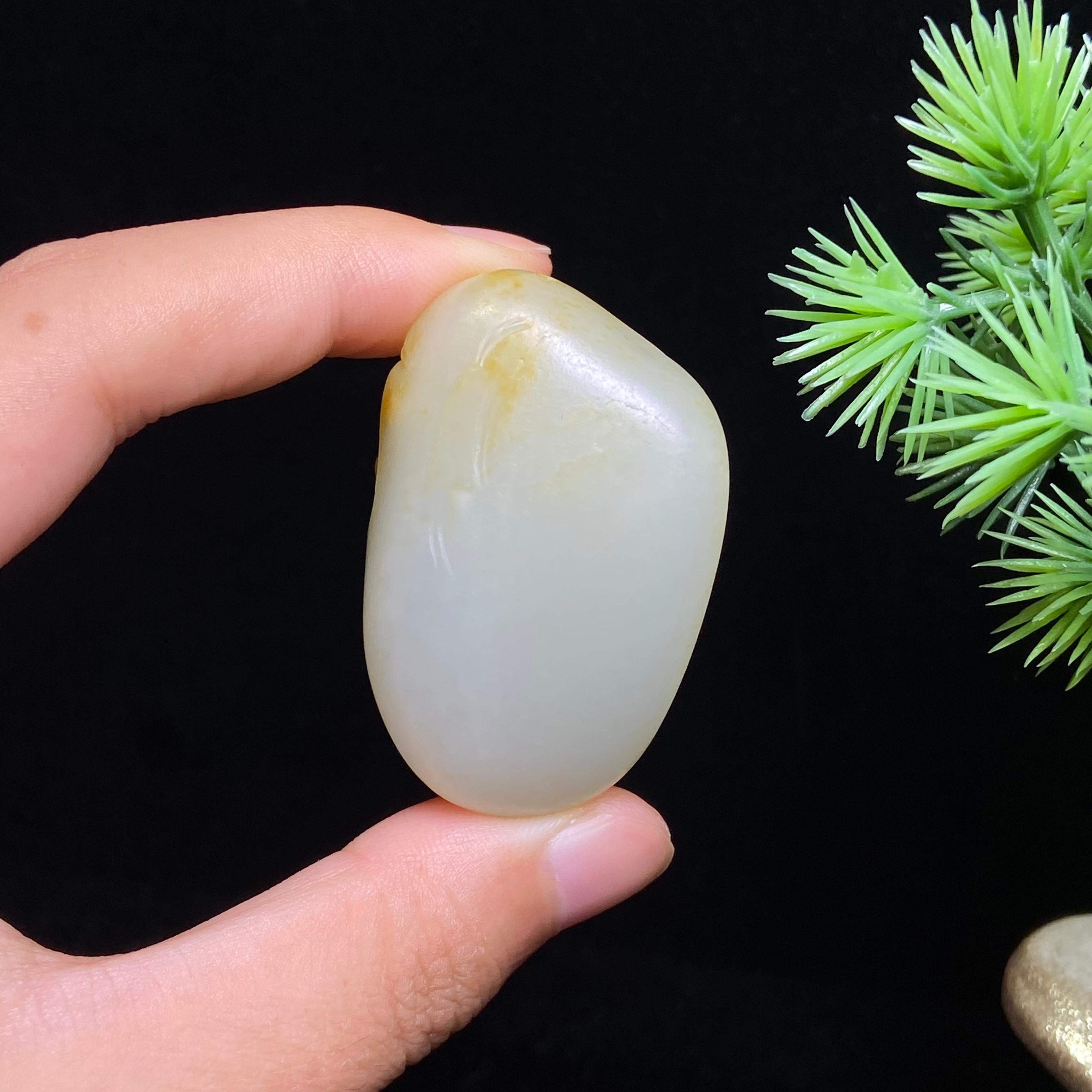 和田玉籽料独籽佛公（38.4g）
