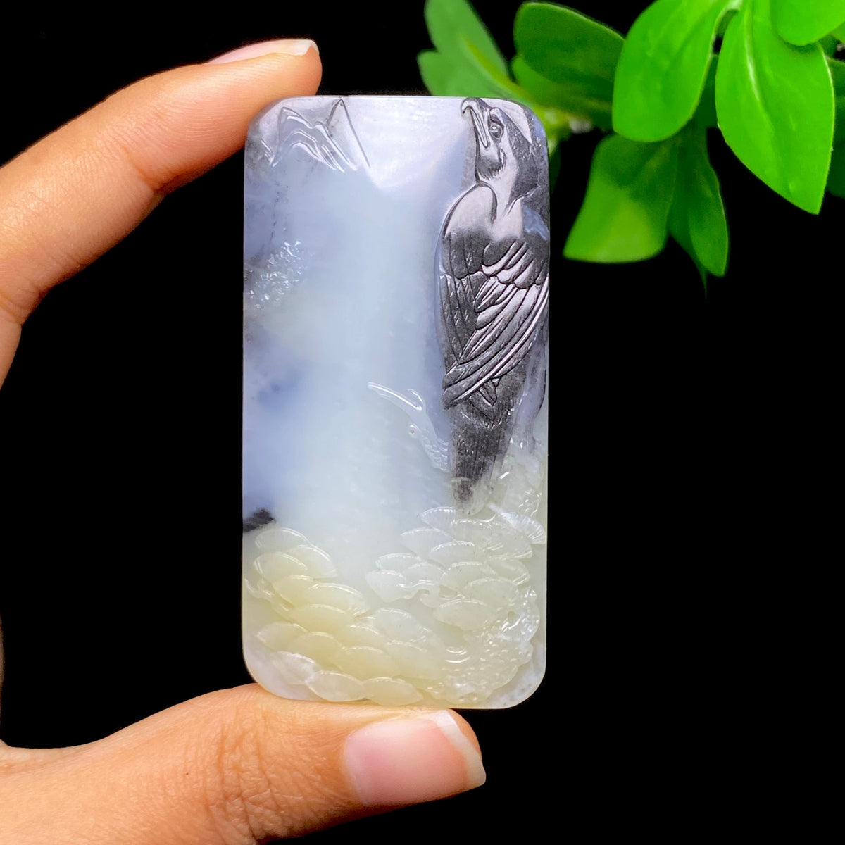 和田玉籽料青花高瞻远瞩玉牌（67.8g）