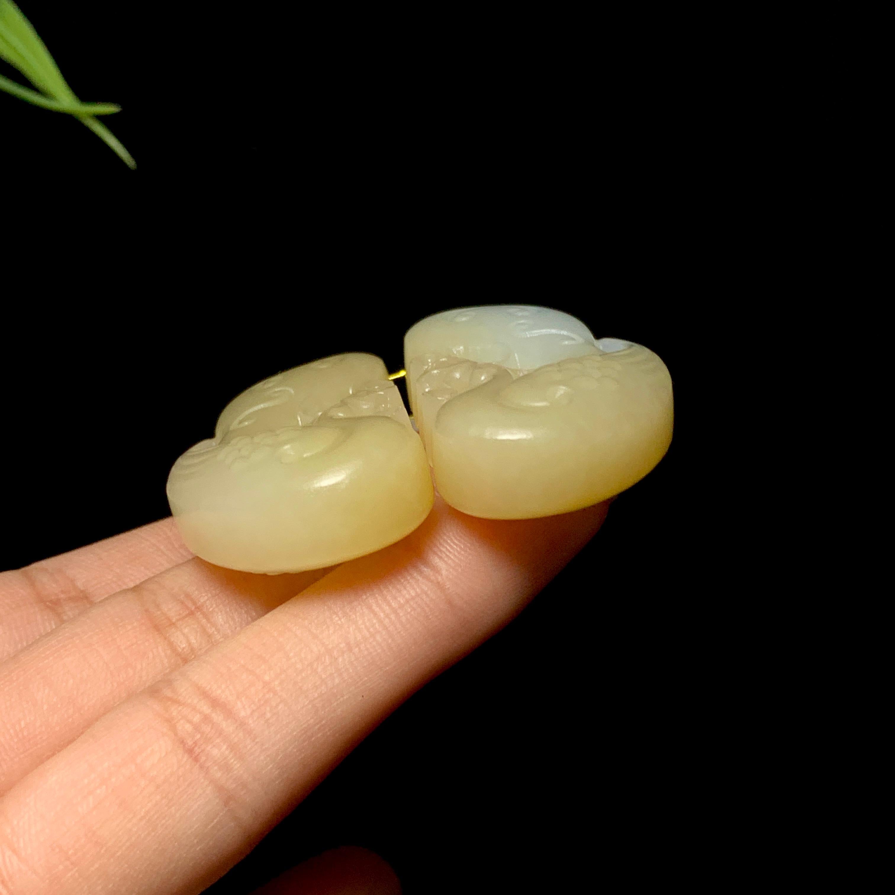 精品和田糖白玉龙凤对牌（46.1g）