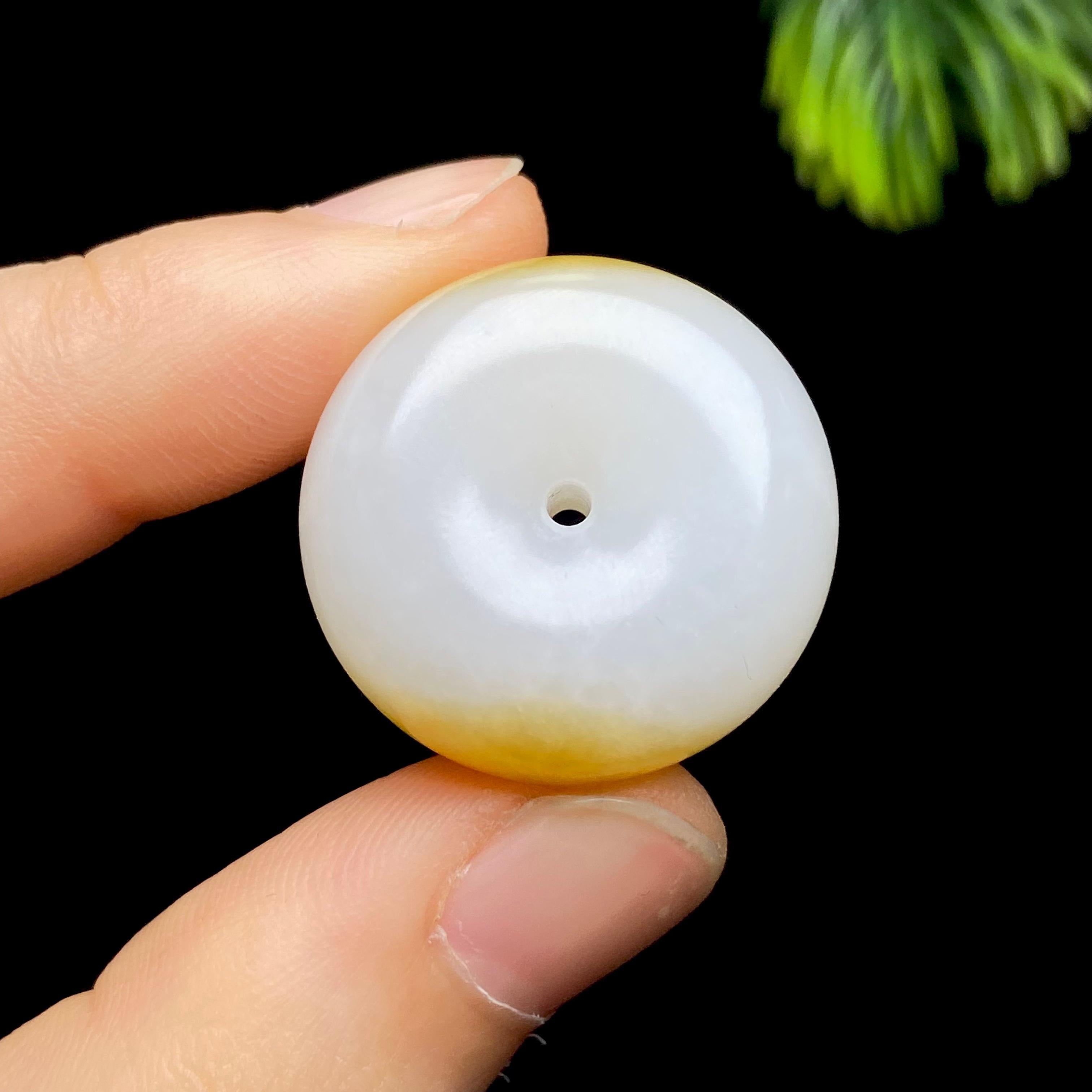 和田玉且末料糖白平安扣（13.7g）