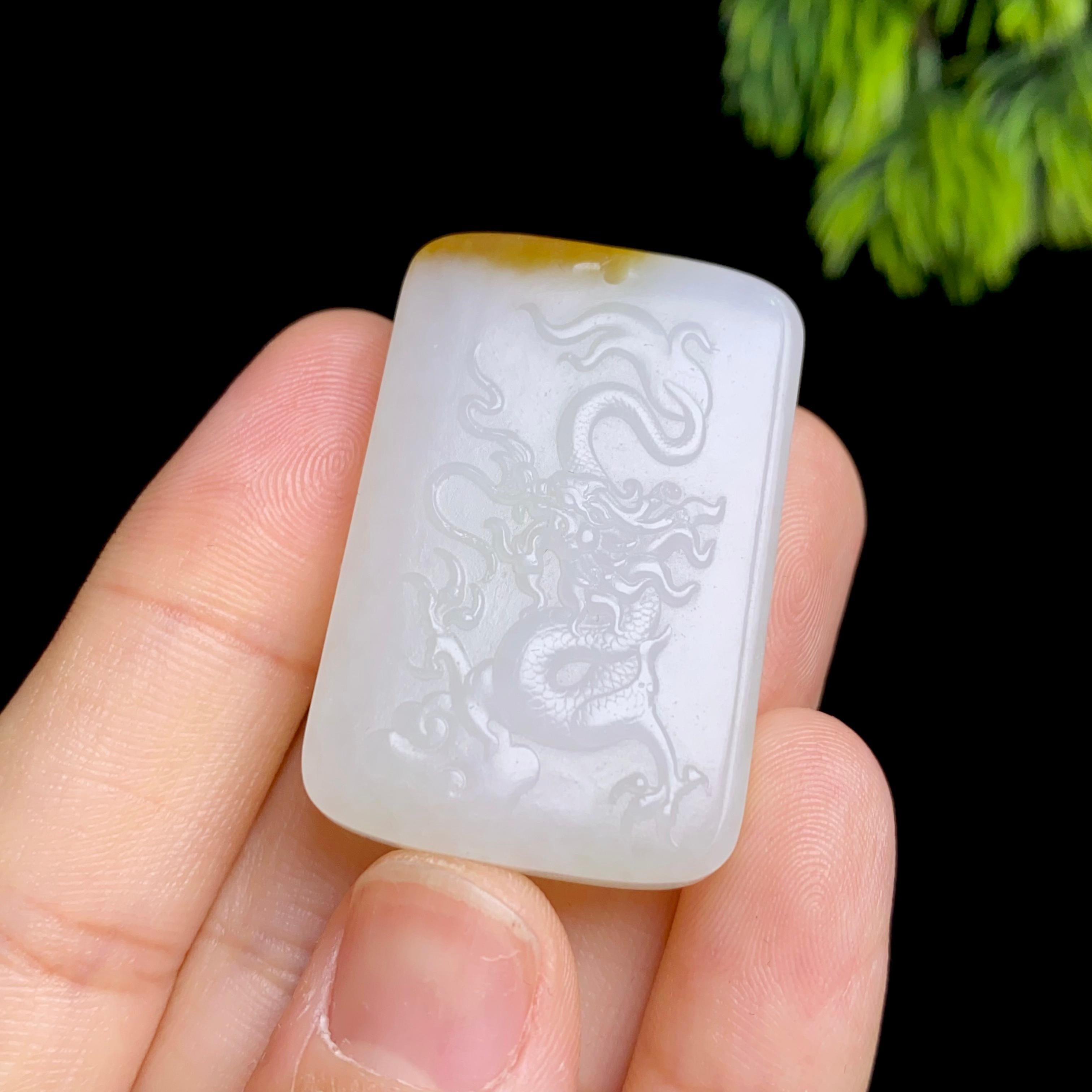 【超值推荐】和田玉糖白龙行天下（19.5g）