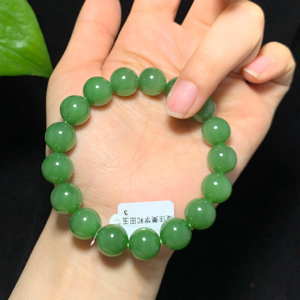 收藏级碧玉粉绿圆珠手串（45.7g）