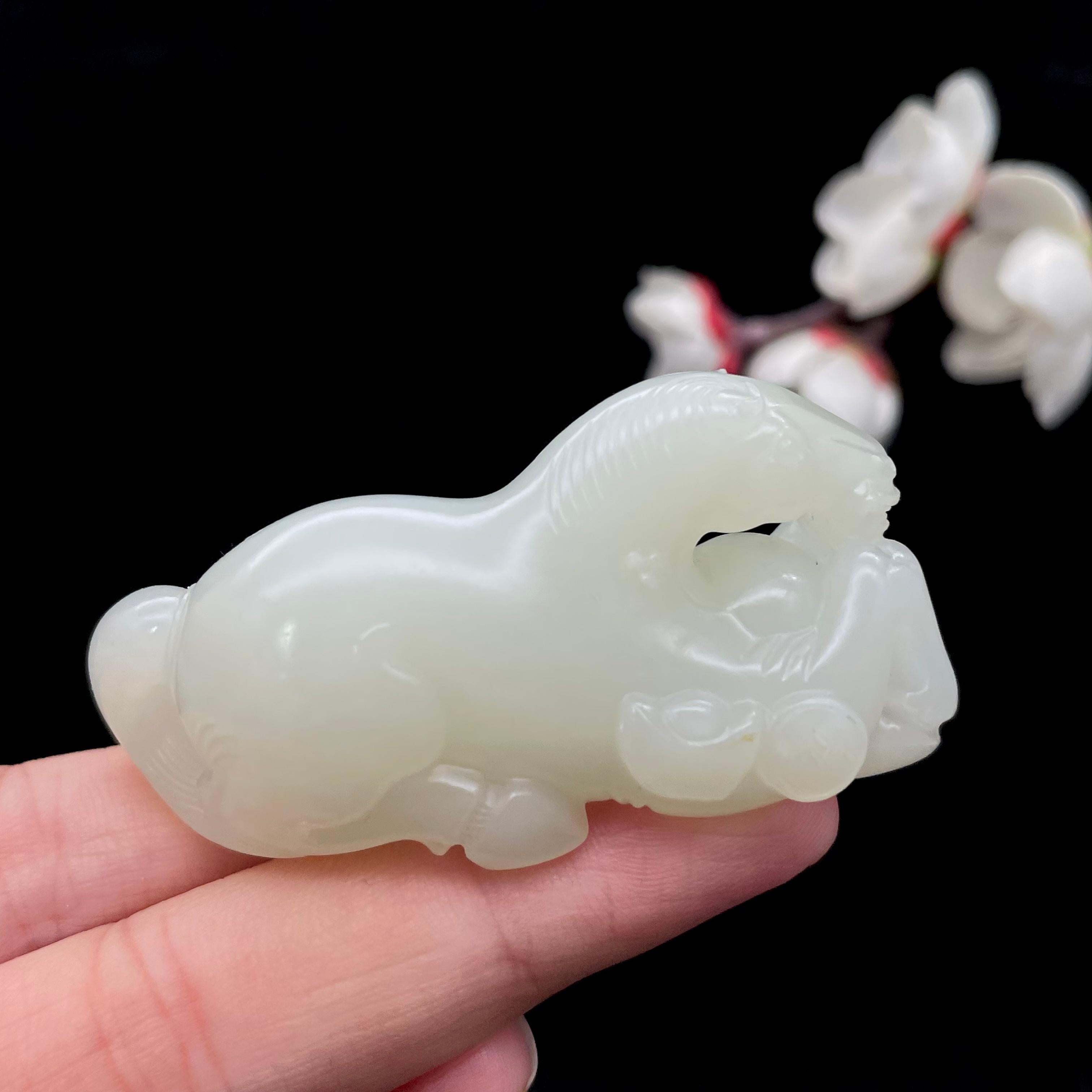 和田玉白玉籽料【马上有钱】挂件（49.2g）