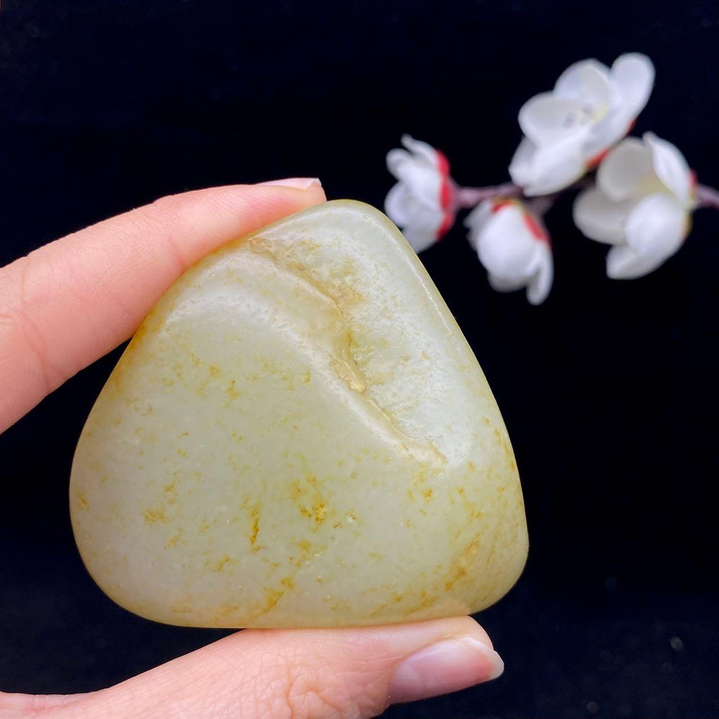 和田玉洒金皮籽料原石（136g）