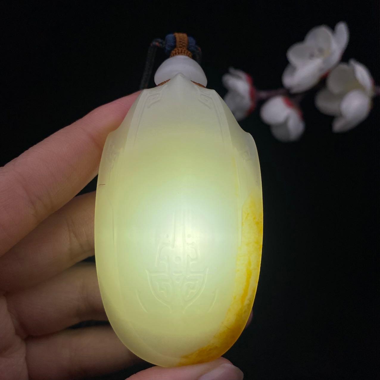 和田玉籽料【平安无事牌】（55g）