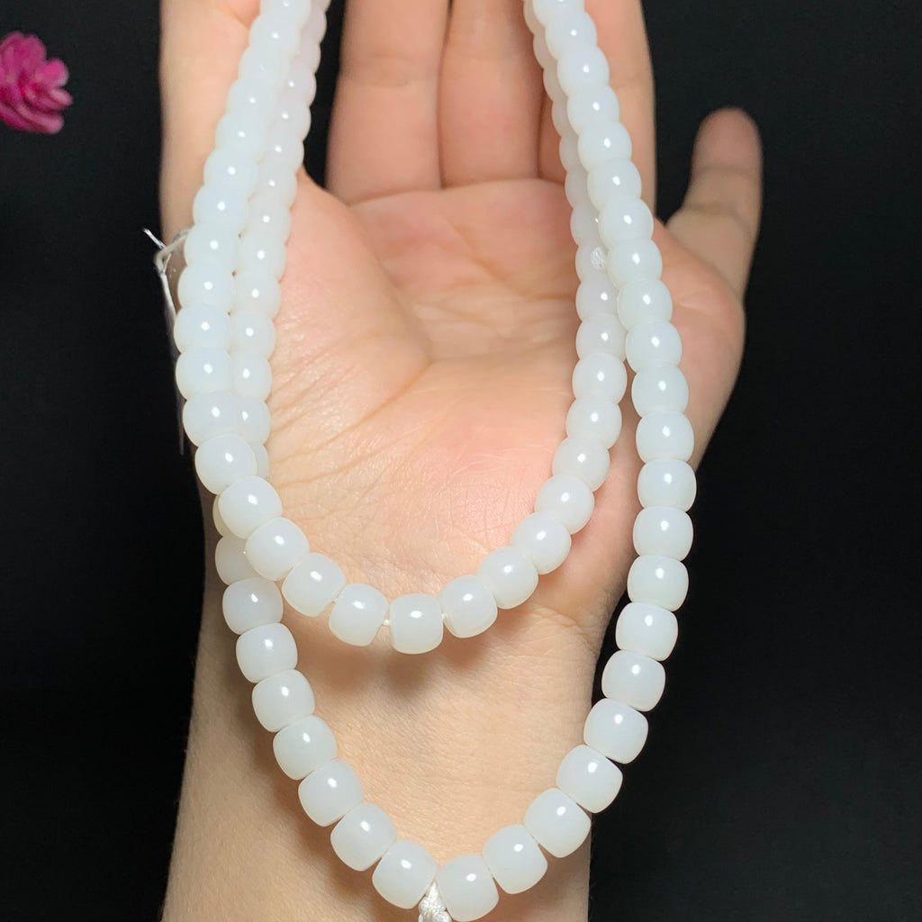 和田山流水羊脂白玉 108 颗项链（62.4g）