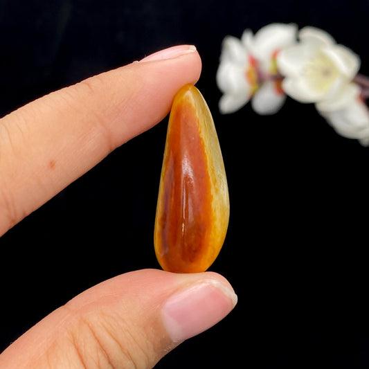 和田玉聚红皮籽料吊坠籽（15.1g）