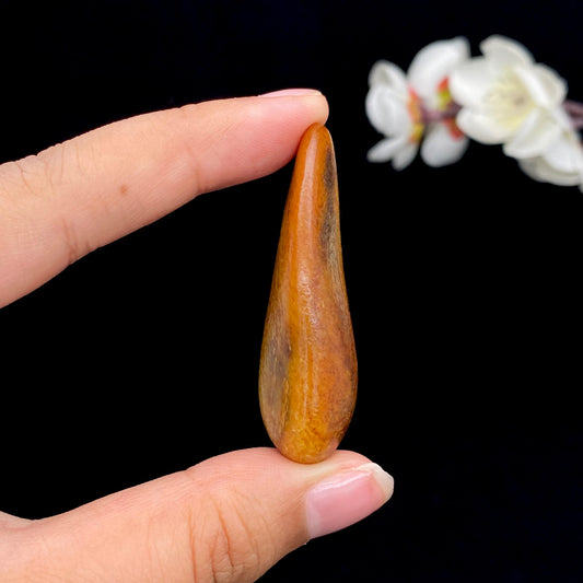 和田玉黄沁皮籽料原石（21.4g）