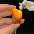 和田玉黄沁皮籽料挂件（19.2g）