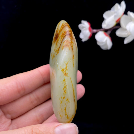 和田玉洒金皮籽料原石（126.1g）