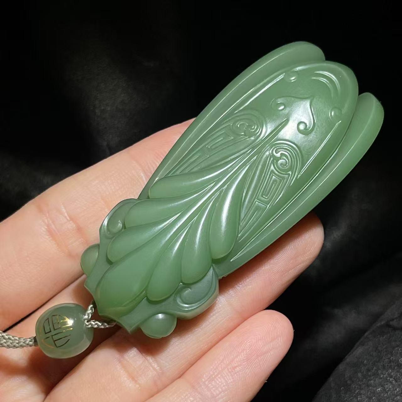 和田玉碧玉粉绿蝉一鸣惊人（55.4g）