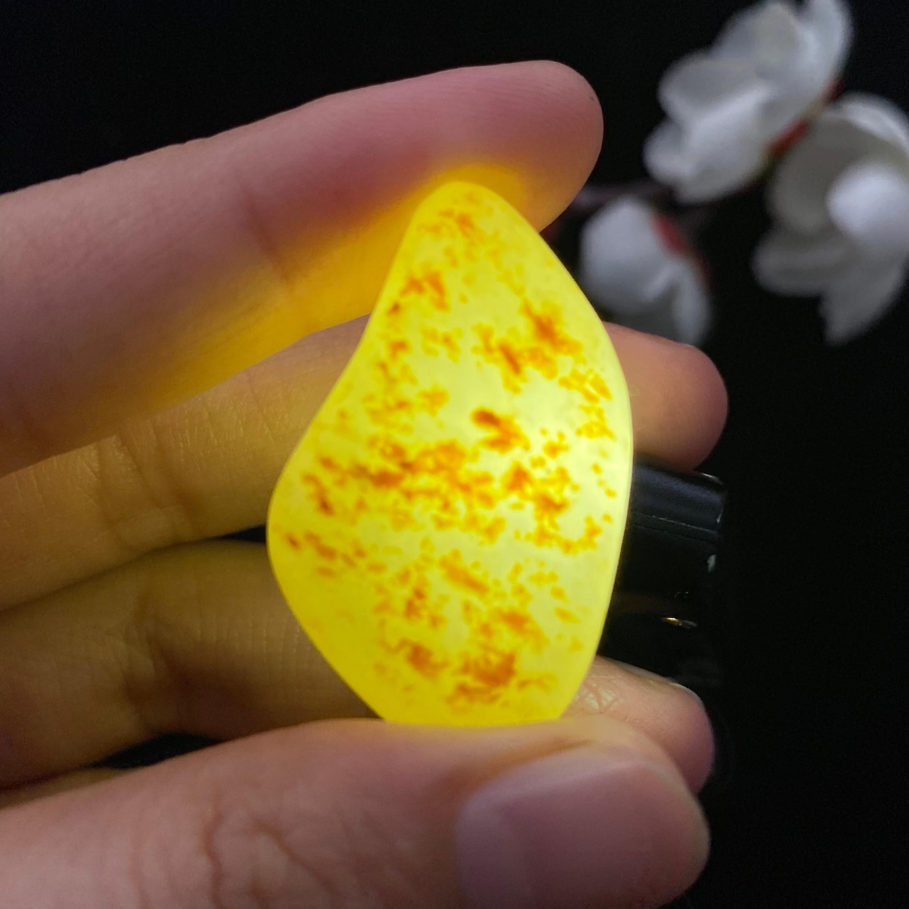 和田玉洒金皮籽料吊坠籽（14.5g）