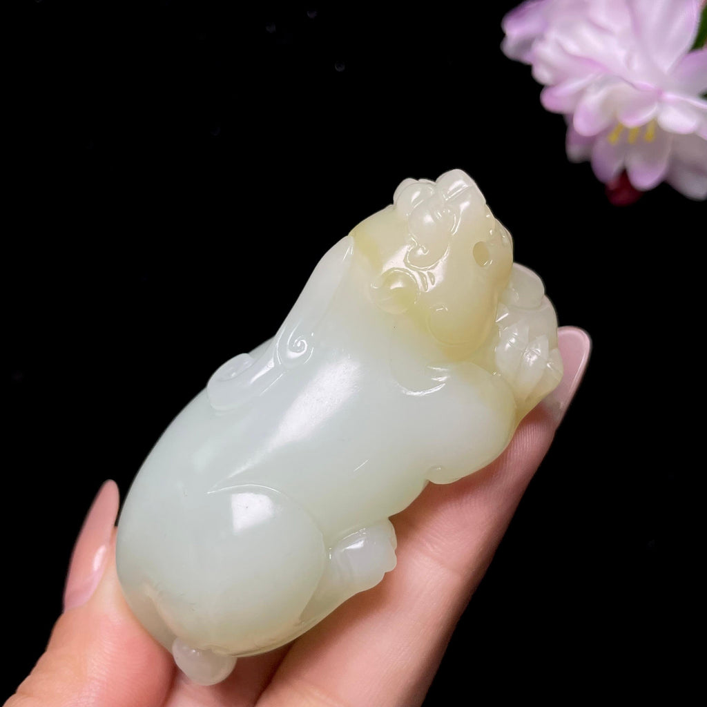 和田玉糖白貔貅手把件（93.9g）