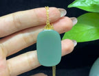 精品和田玉沙枣青18k金镶嵌平安无事牌（16.0g）