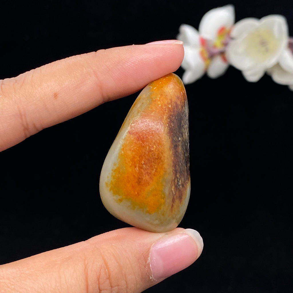 【超值推荐】和田玉聚黄皮籽料挂件（34.3g）