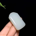 和田玉浅晴水冰底无事牌（47.0g）