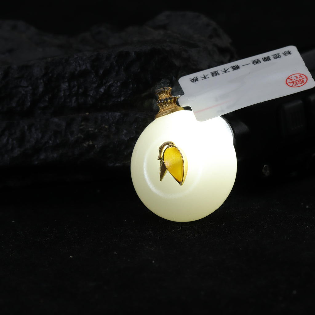 和田玉白玉镶金叶饰平安扣吊坠（13.3g）