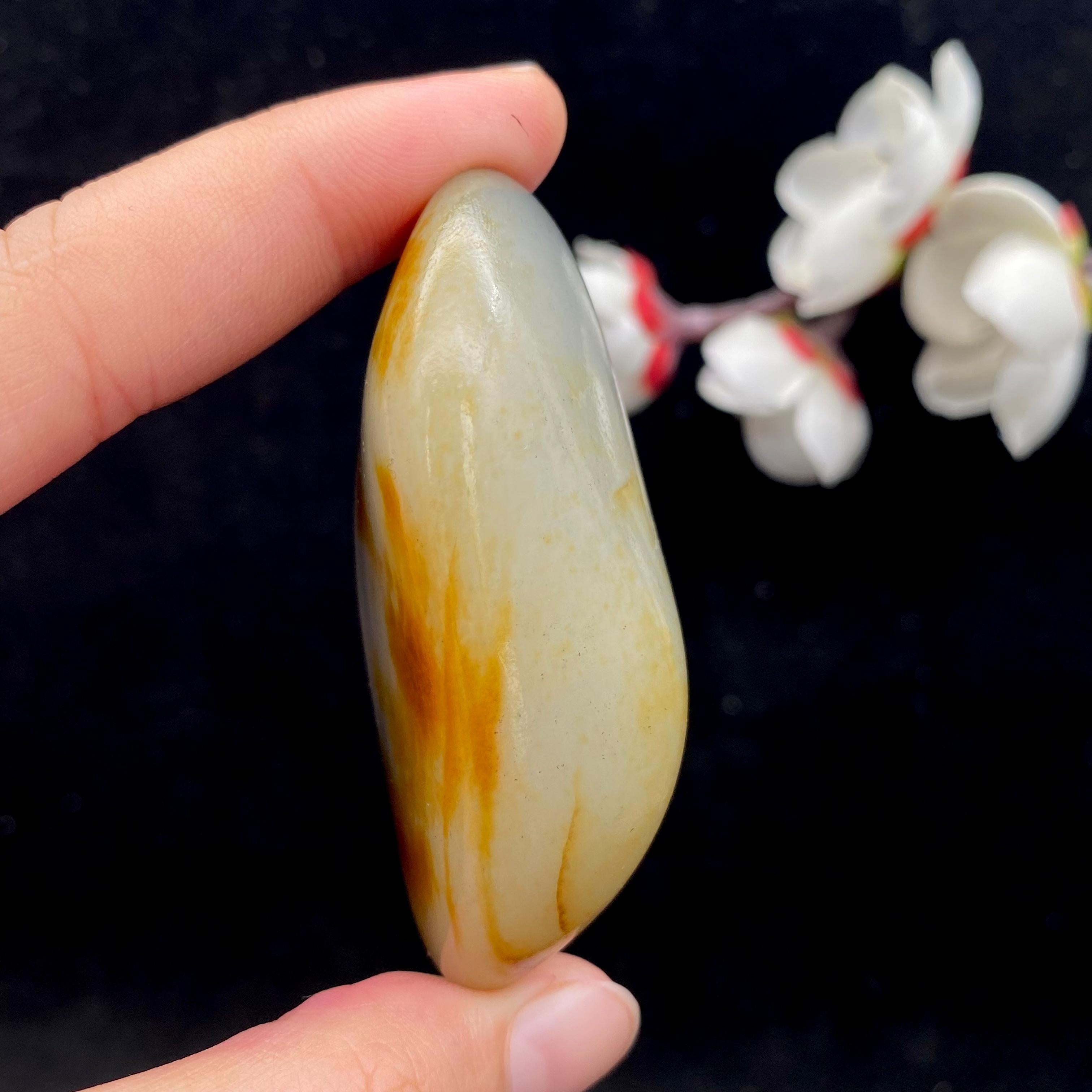 和田玉黄皮青花籽料（67.3g）