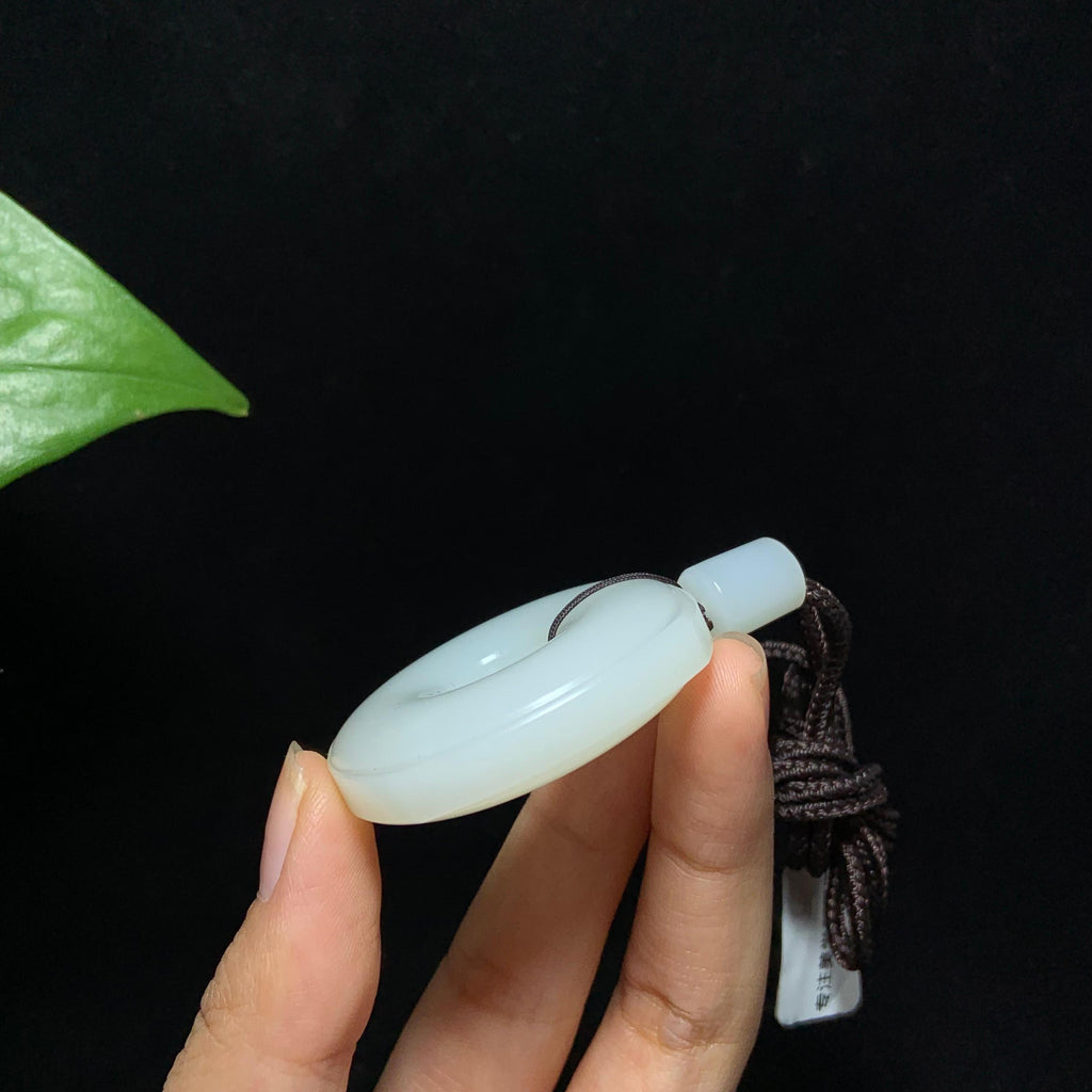 收藏级和田山料羊脂白玉四方平安扣（37.8g）