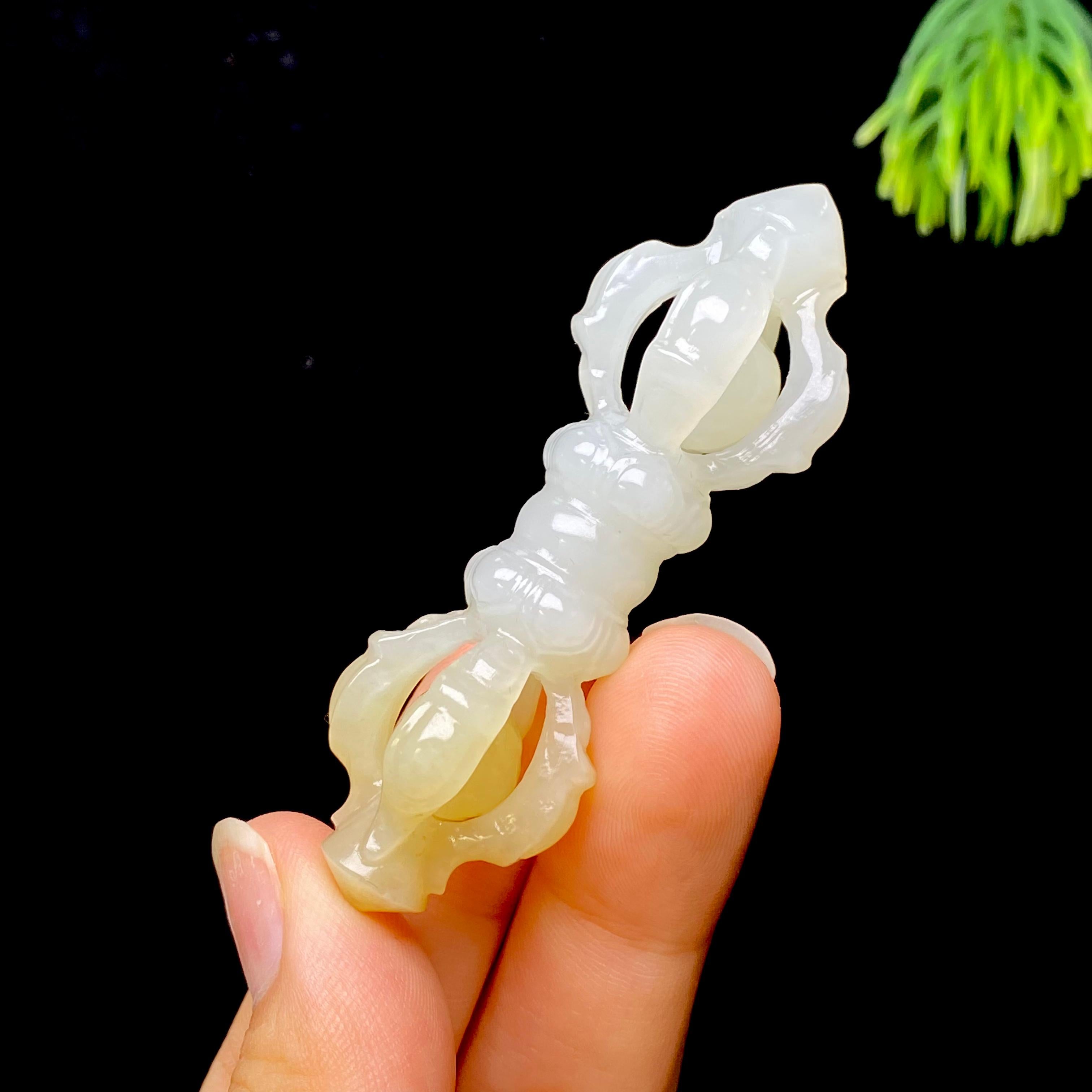 和田玉糖白玉金刚杵吊坠（19.1g）