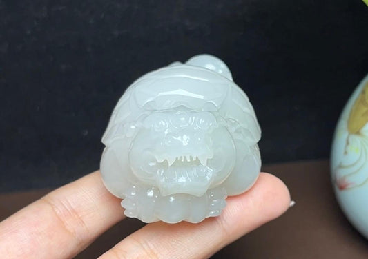 和田玉藕粉带烟紫龙龟手把件（127.3g）