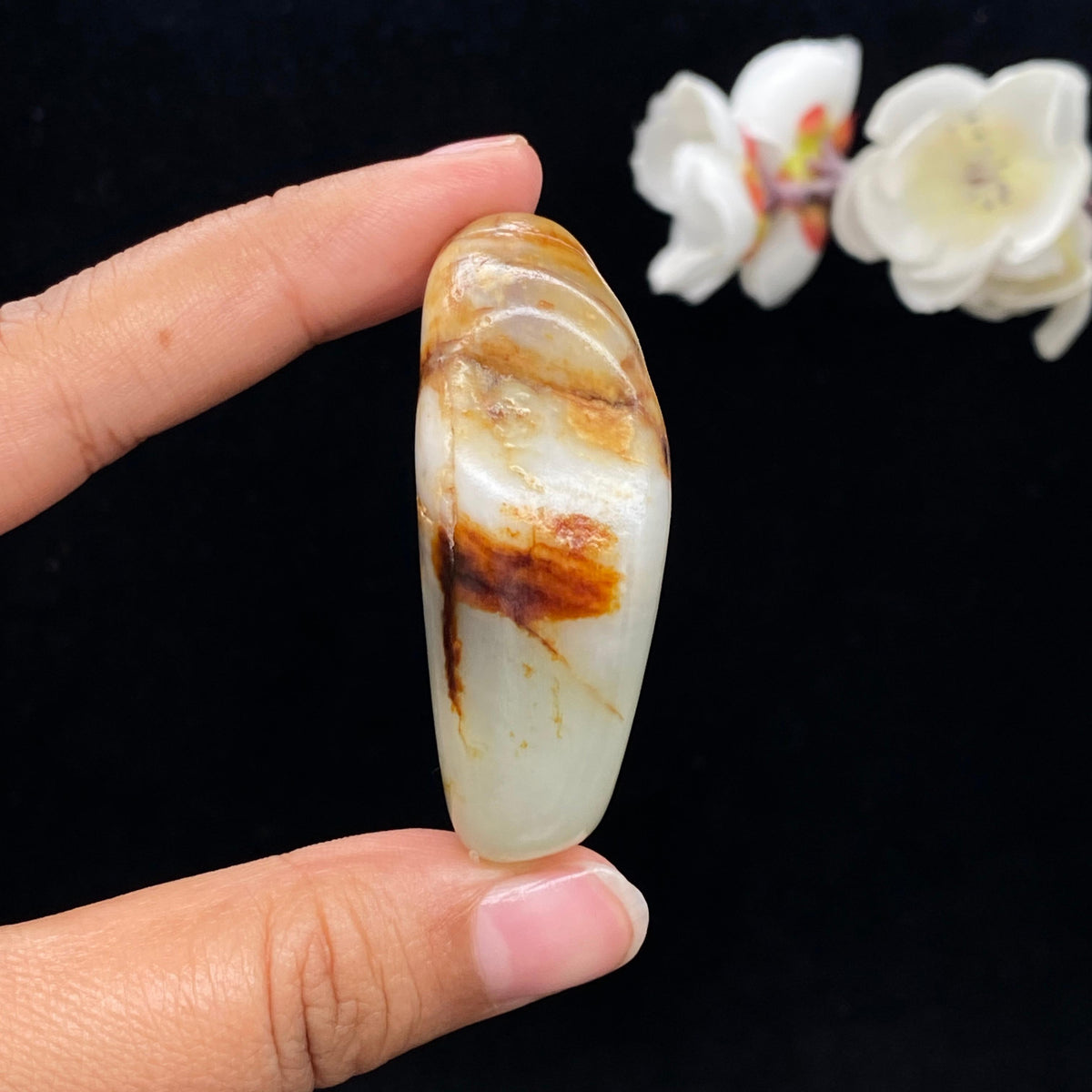 和田玉黄皮籽料大挂件（53.3g）
