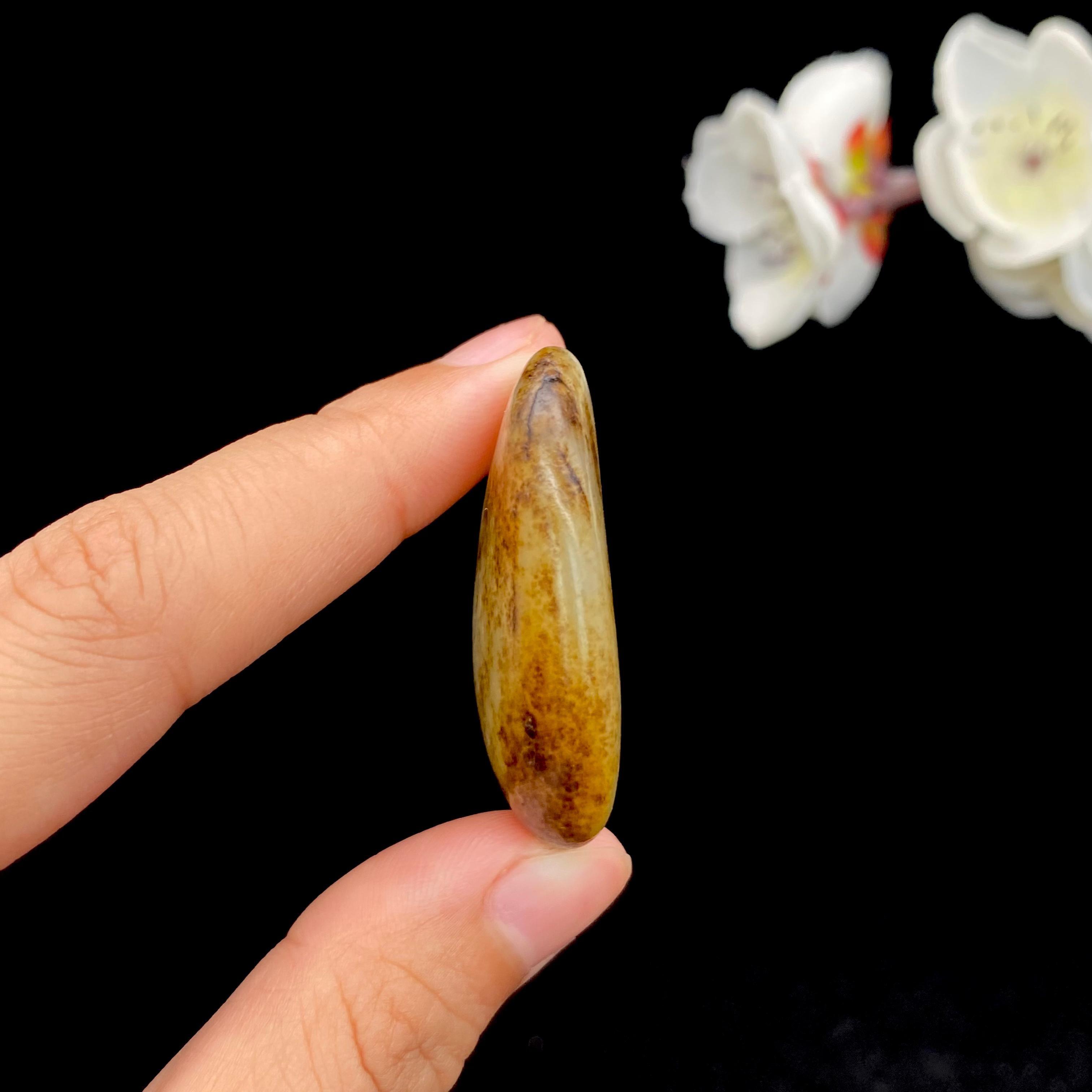 和田玉洒金皮籽料挂件（19g）