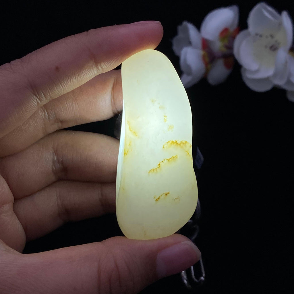 和田玉白玉带黄皮籽料挂件（41.4g）