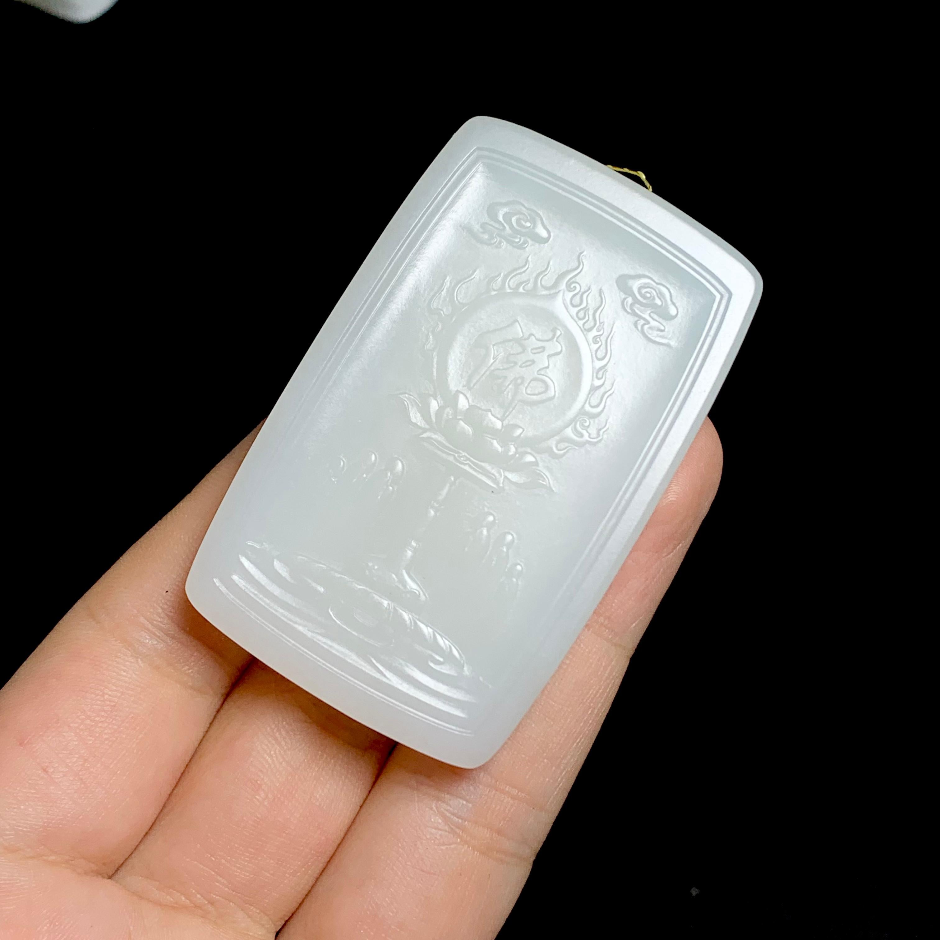 和田羊脂白玉千手观音（53.1g）