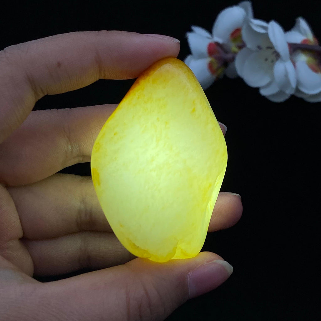 和田玉聚红皮籽料（68.2g）