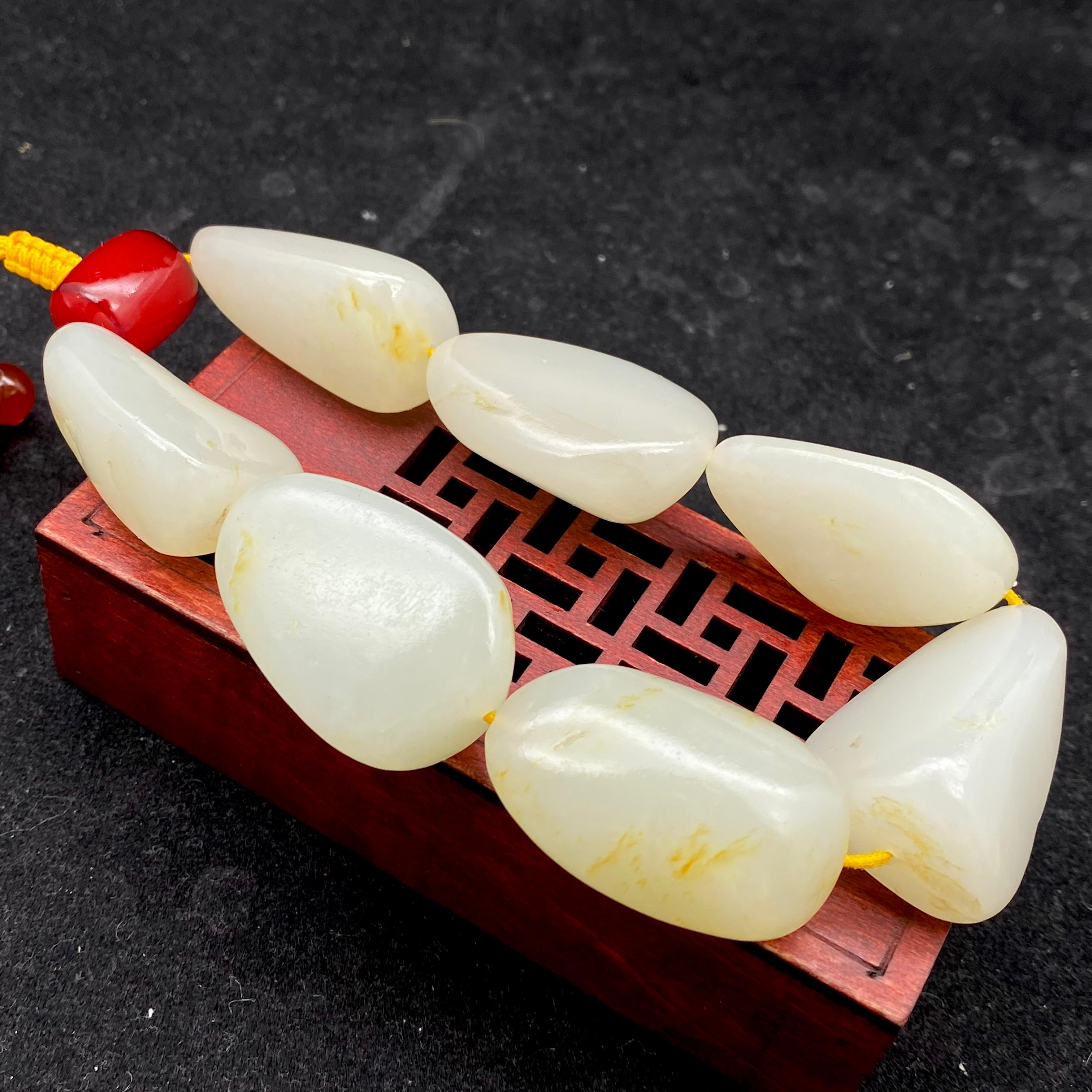 和田玉洒金皮【精品手串】（119.3g）