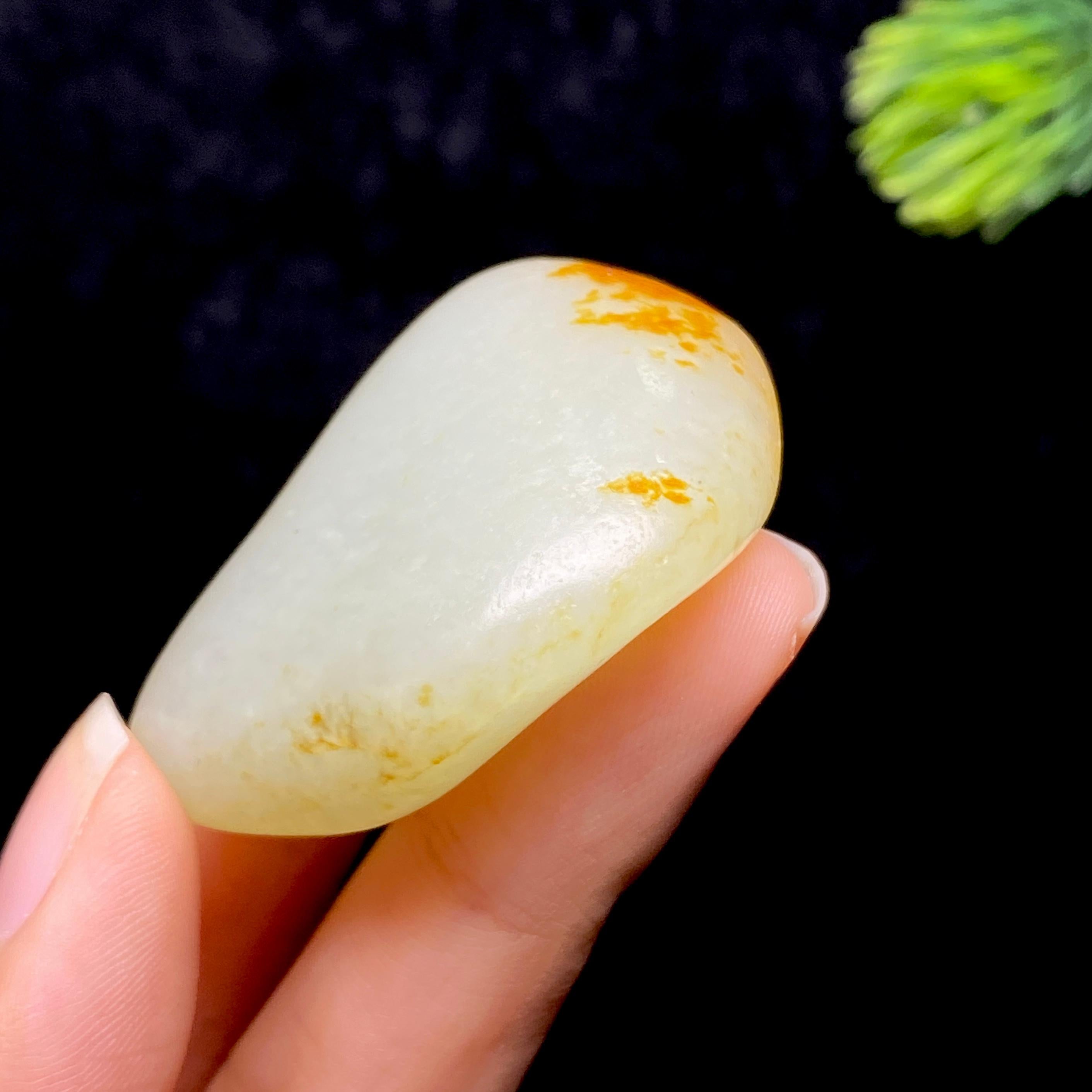 和田玉洒金皮籽料（31.9g）