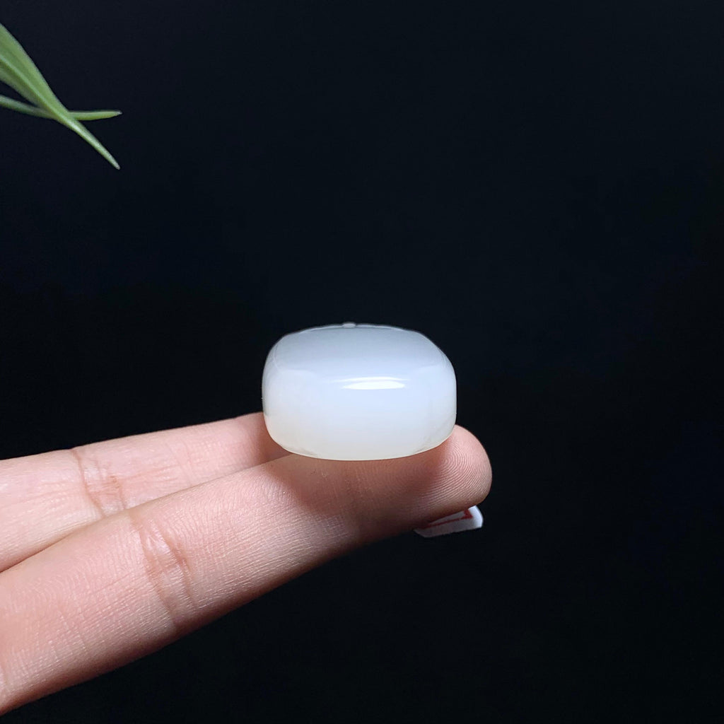 和田冰底白玉无事牌（34.3g）