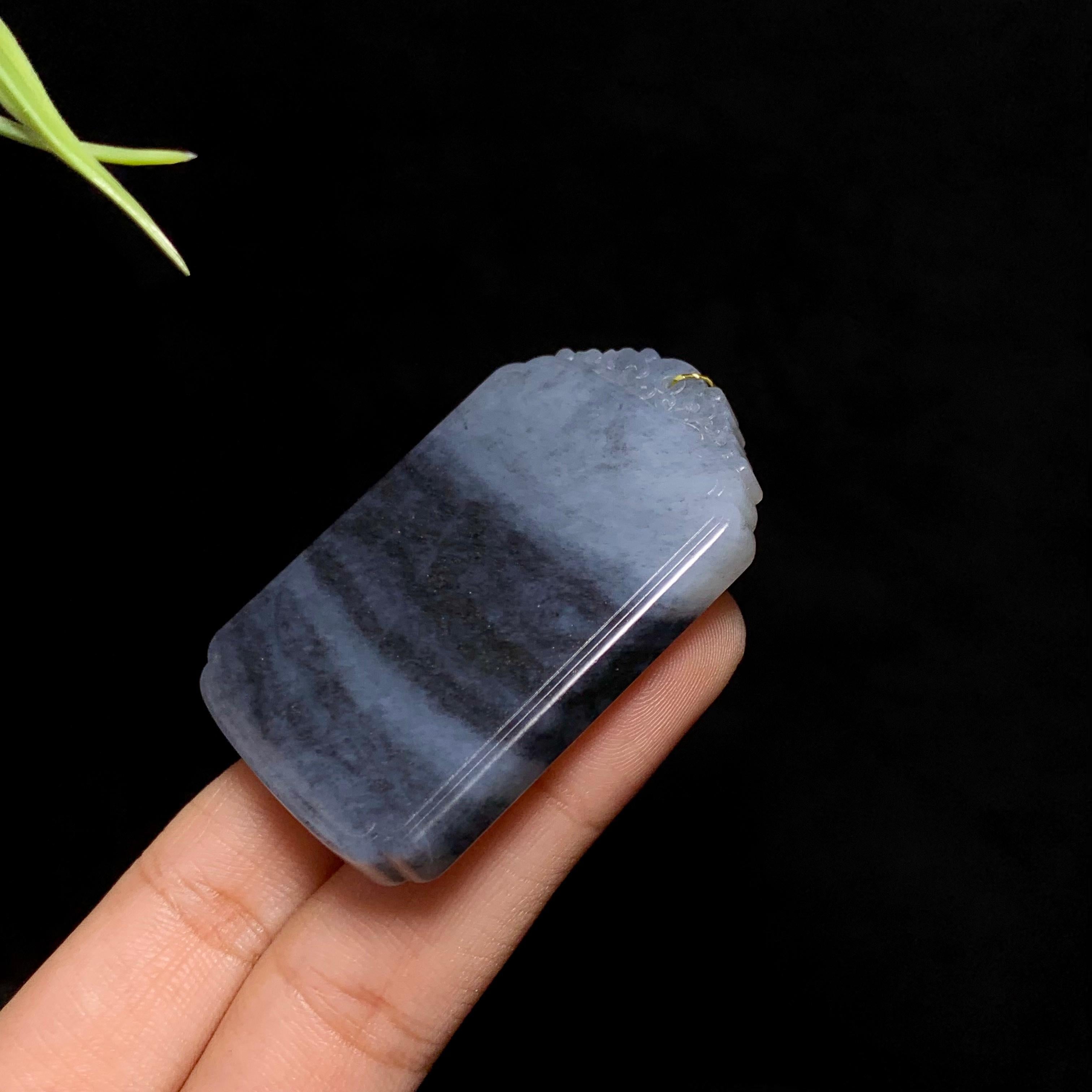 和田玉山料青花无事牌（33.2g）