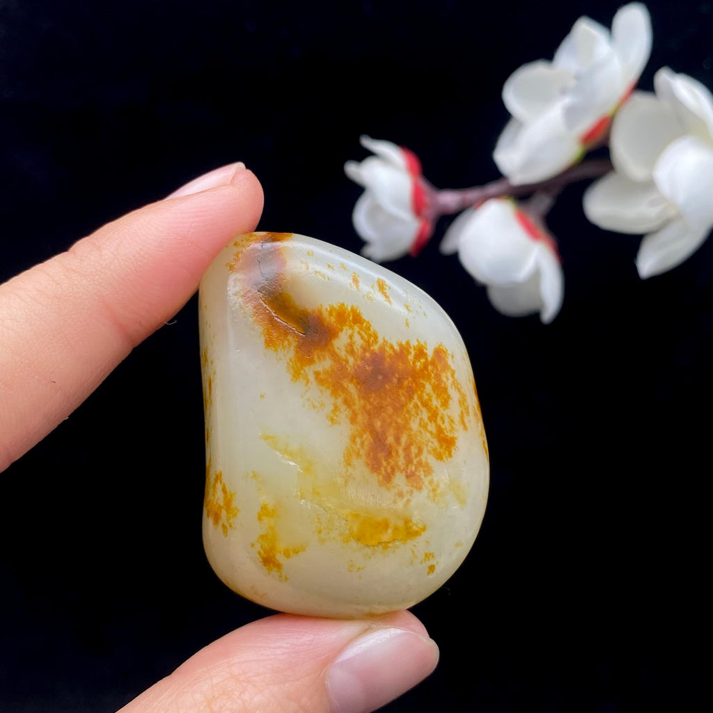 和田玉洒红皮籽料挂件（47.6g）