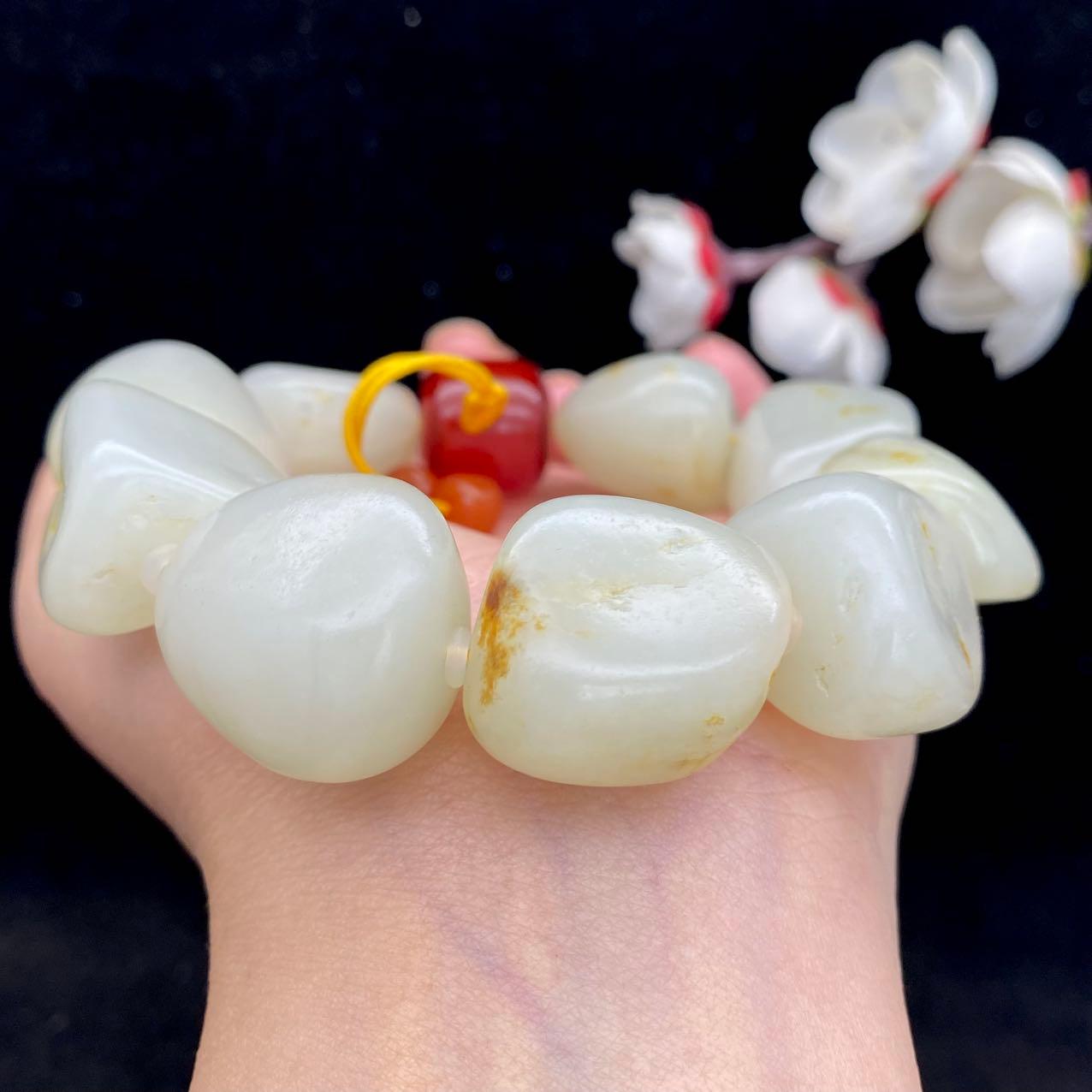 和田玉洒金皮籽料【精品手串】（125.1g）