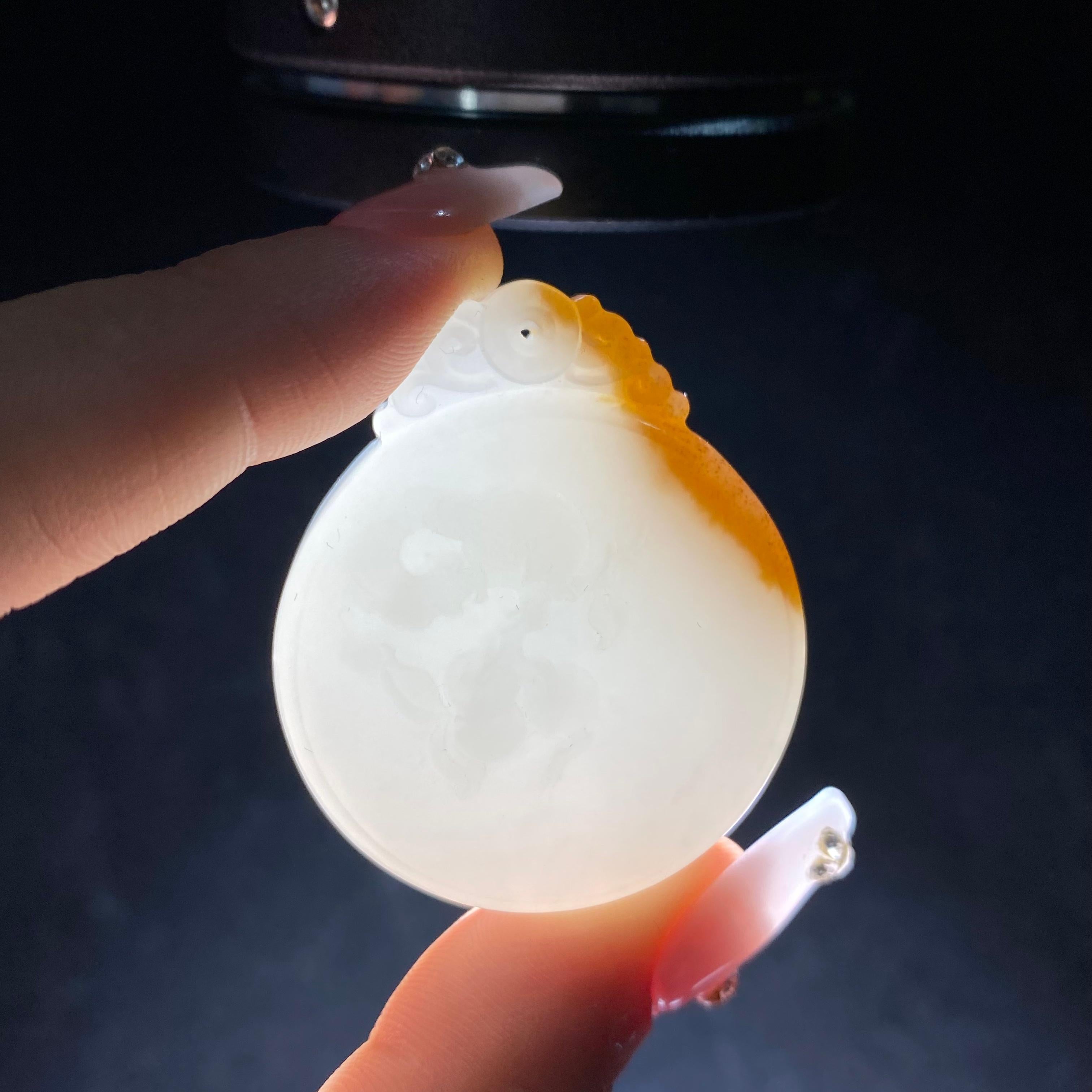 和田玉糖白喜上眉梢挂件（35.5g） – 厚德载玉