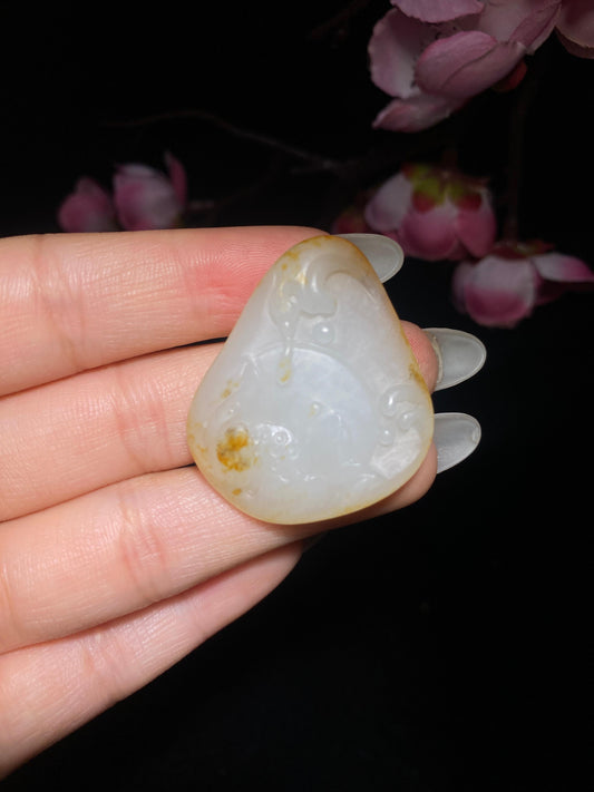 和田玉籽料莲花挂件（14.0g）
