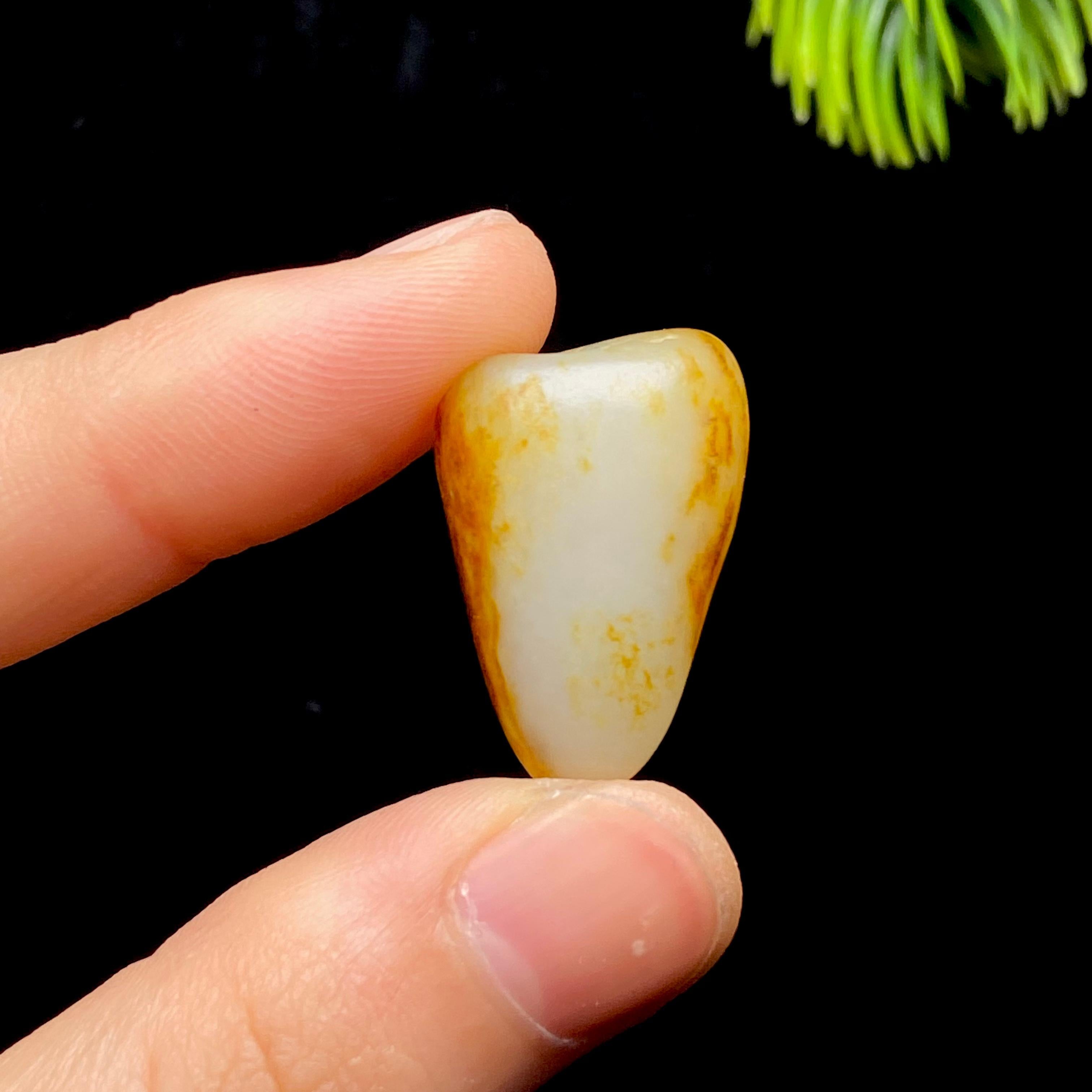 和田玉洒金皮籽料（6.2g）