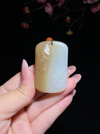 和田玉糖白玉关公挂件（39.2g）