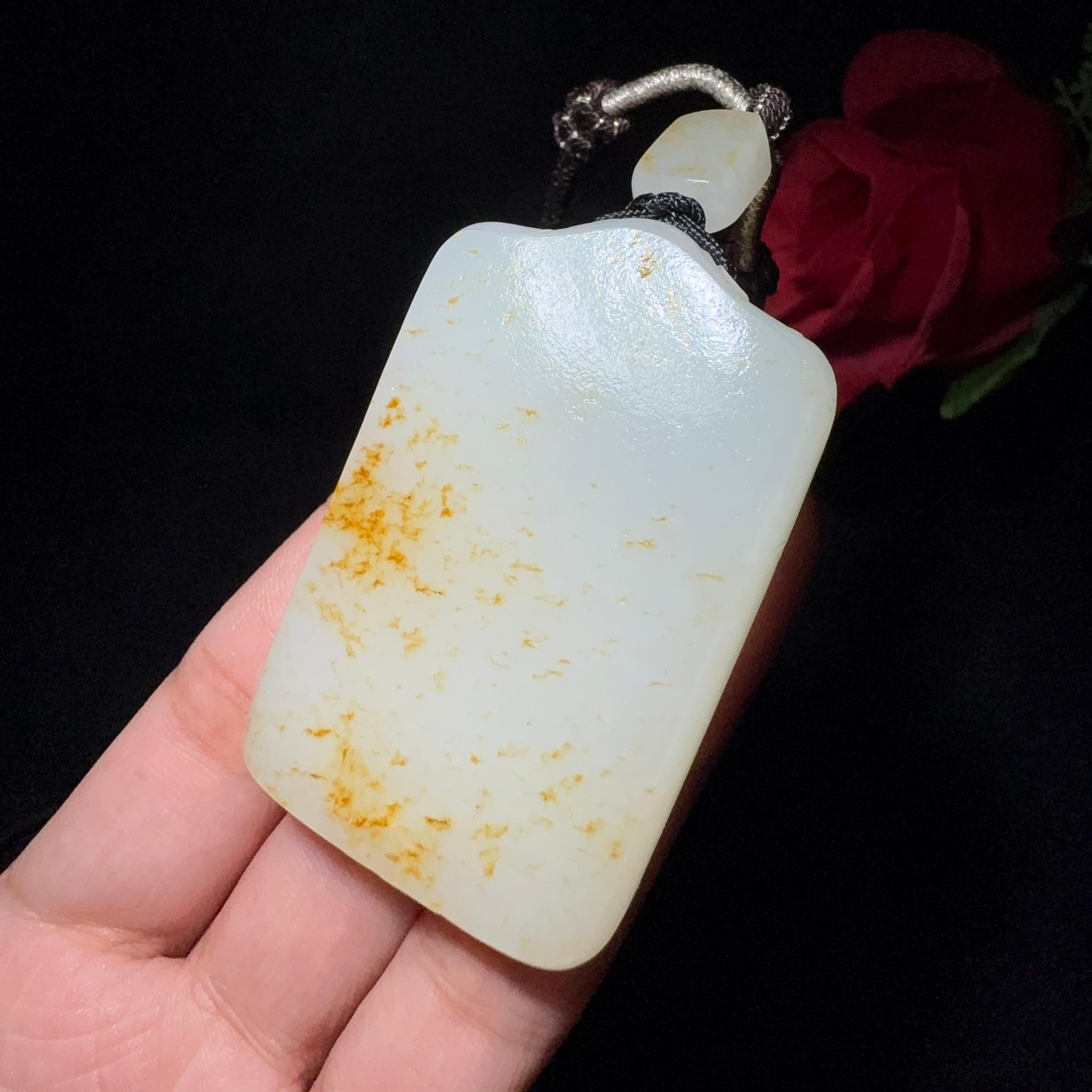 精品和田玉籽料平安无事牌（60.0g）