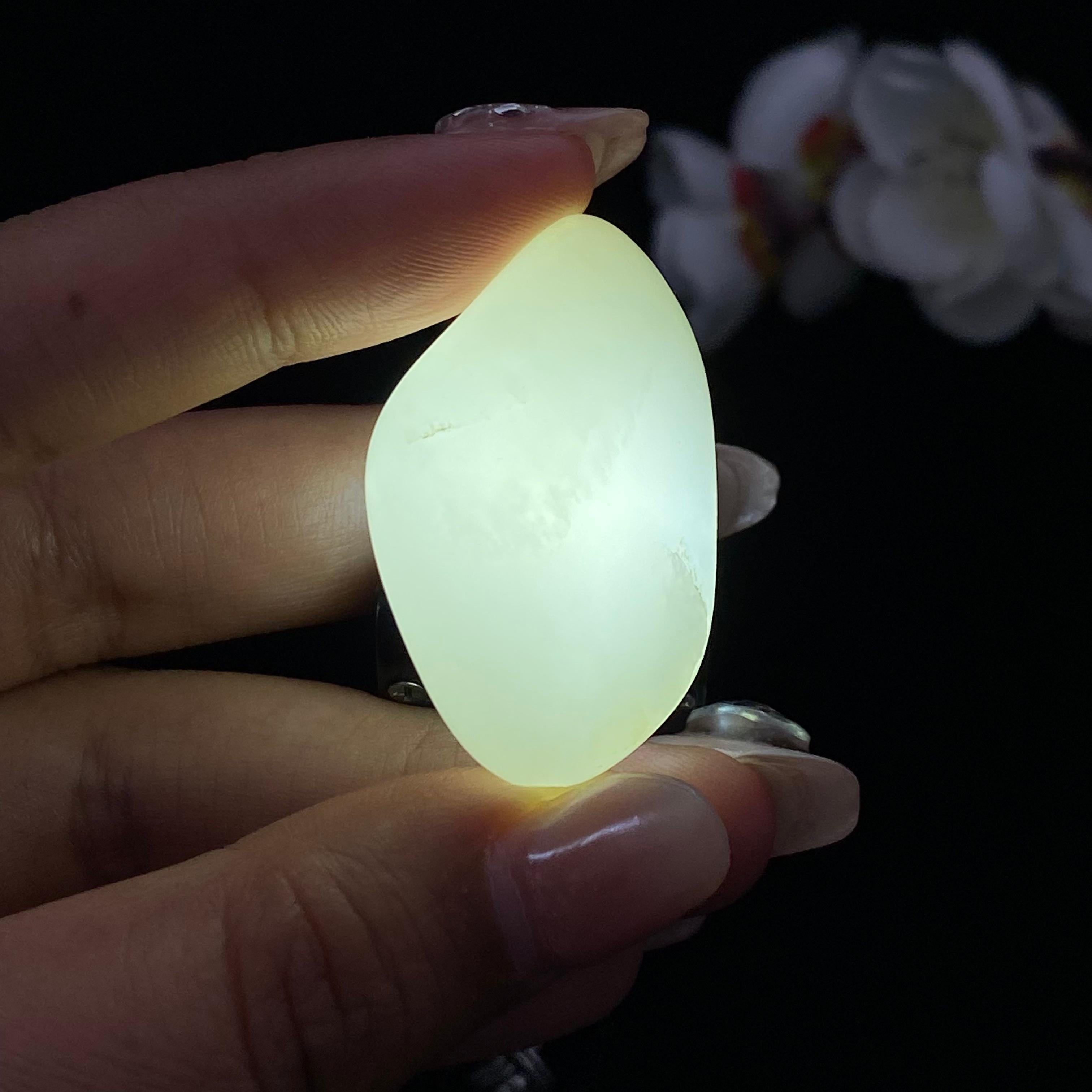 和田玉白玉籽料挂件（21.1g）