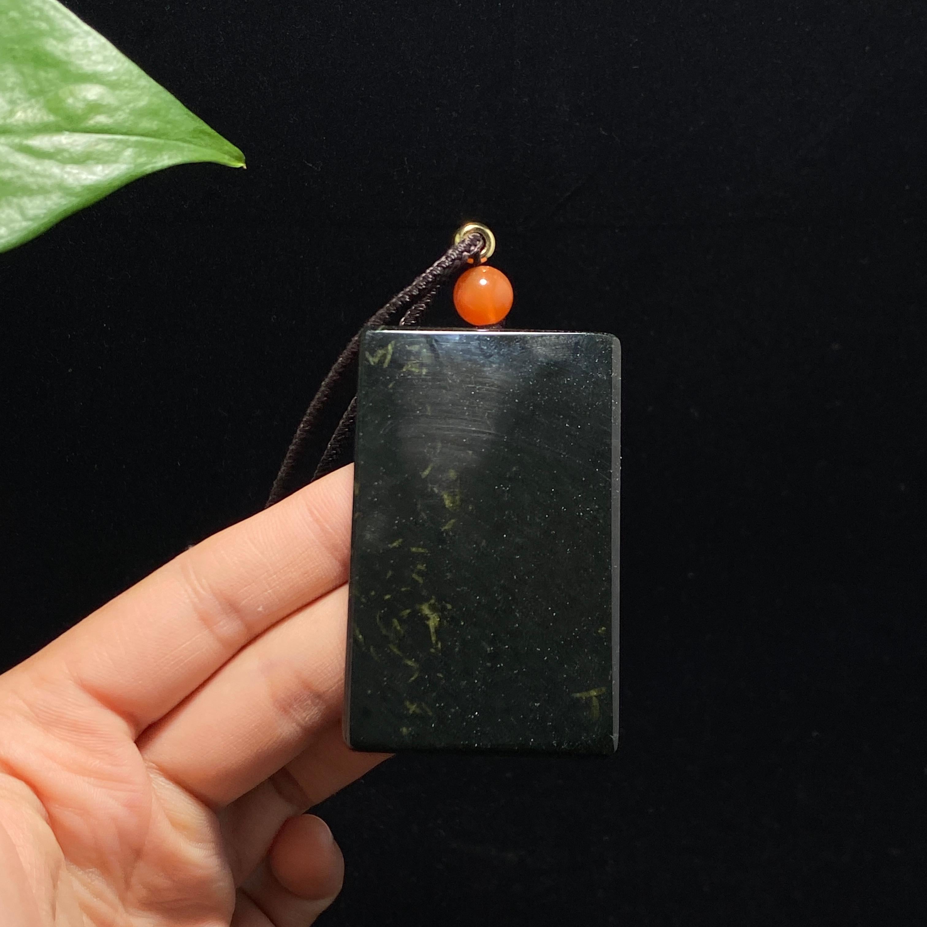 和田玉籽料黑青无事牌挂件（65.0g）