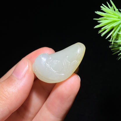 和田玉籽料年年有余（9.7g）