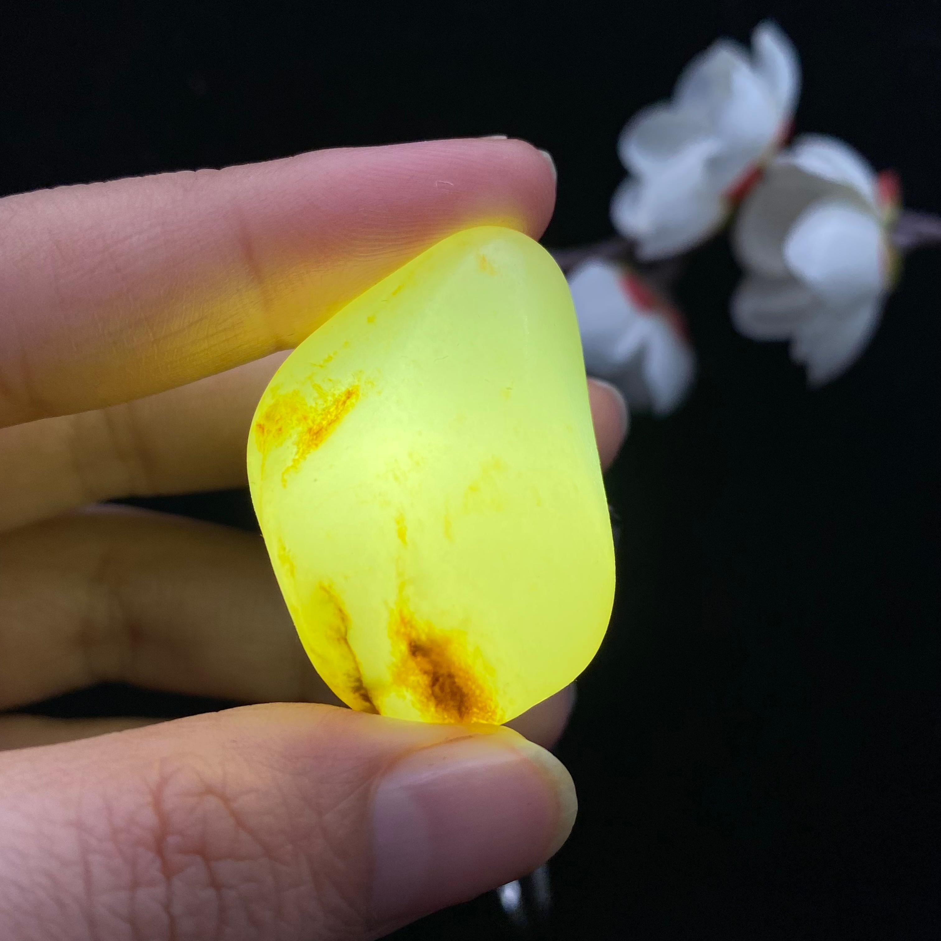 和田玉洒金皮籽料（21.6g）