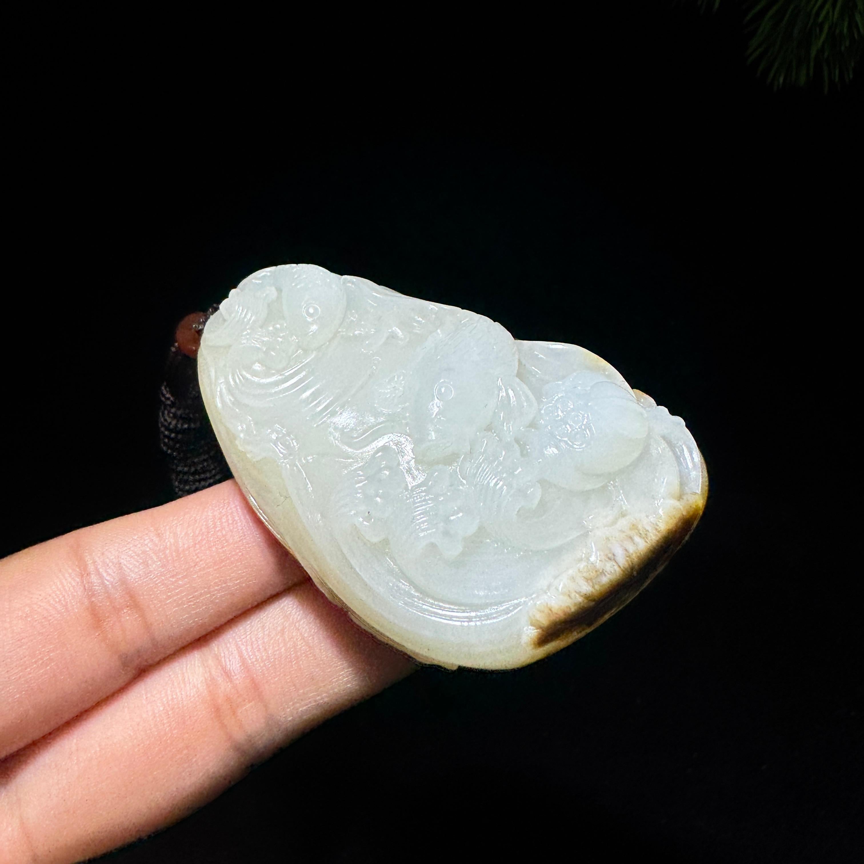和田玉籽料连年有余（101.5g）