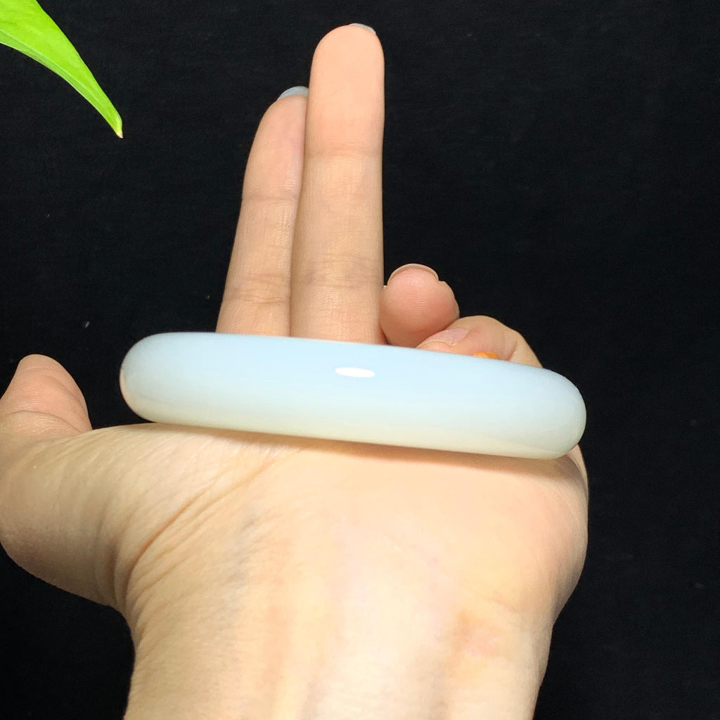 和田山料羊脂白玉手镯（71.2g）