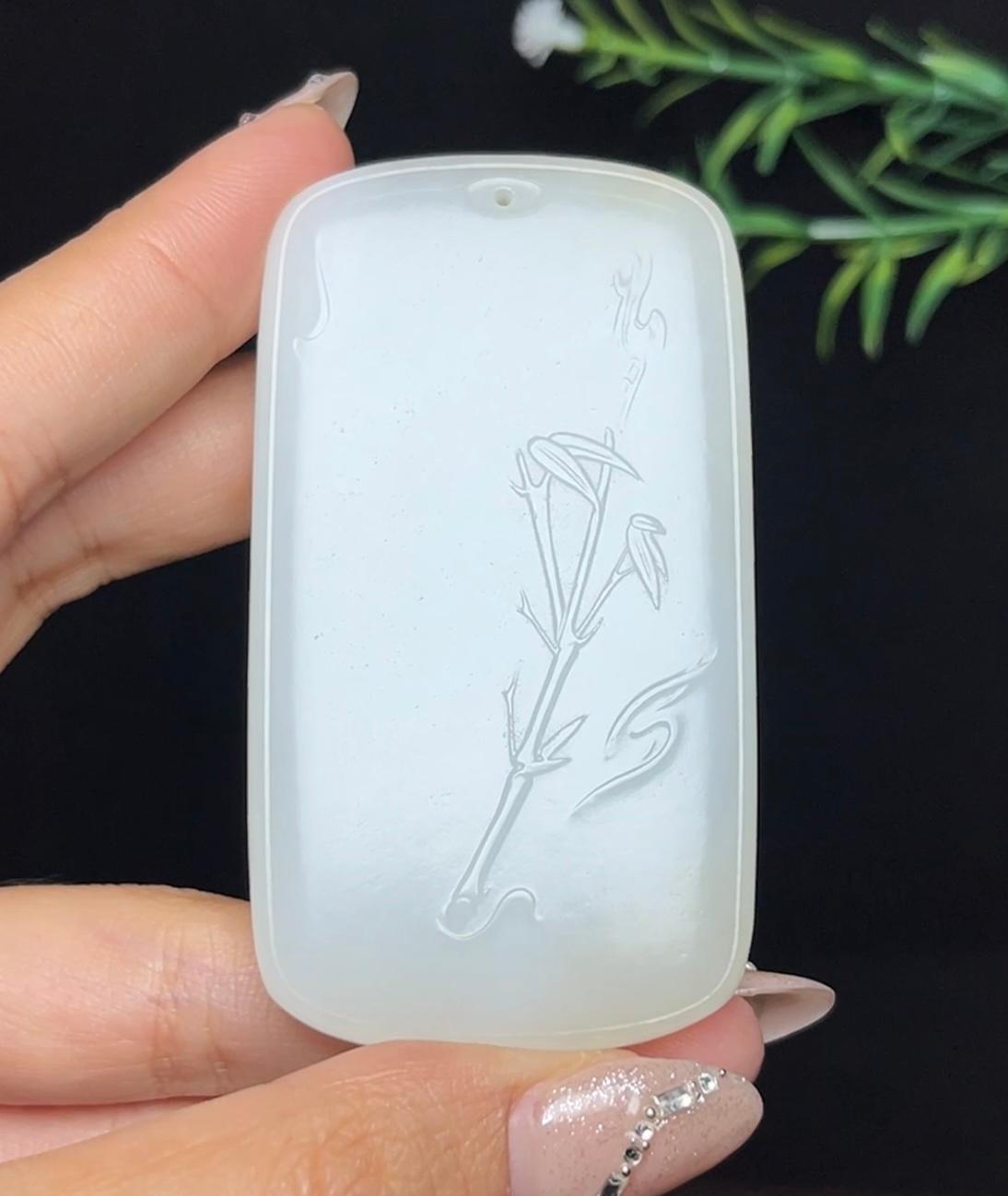 和田玉糖白持莲观音（60.2g）