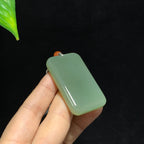 和田玉冰底湖水绿无事牌（36.0g）